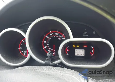 2009 Toyota Matrix S z USA, uszkodzony, nr VIN 2T1LE40E19C008645